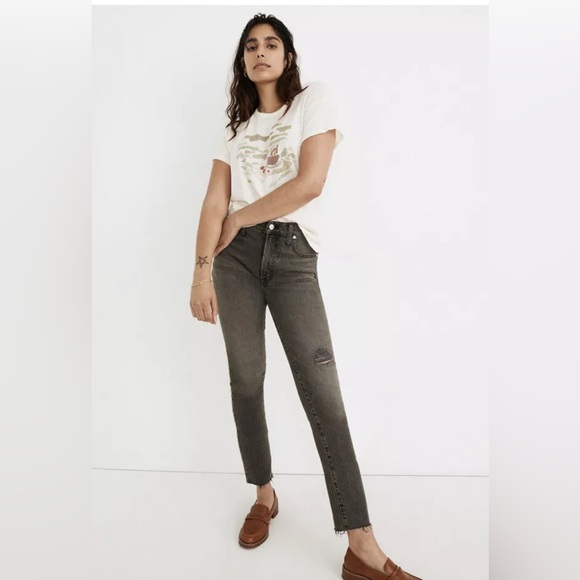 New Madewell the perfect vintage jean women’s size 27
Color Gray - Picture 5 of 16